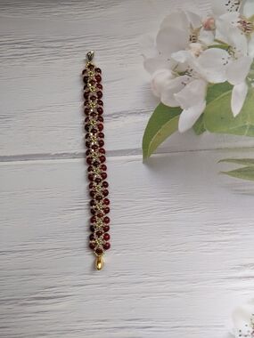 Gold-Accent Red Beaded Women's Bracelet